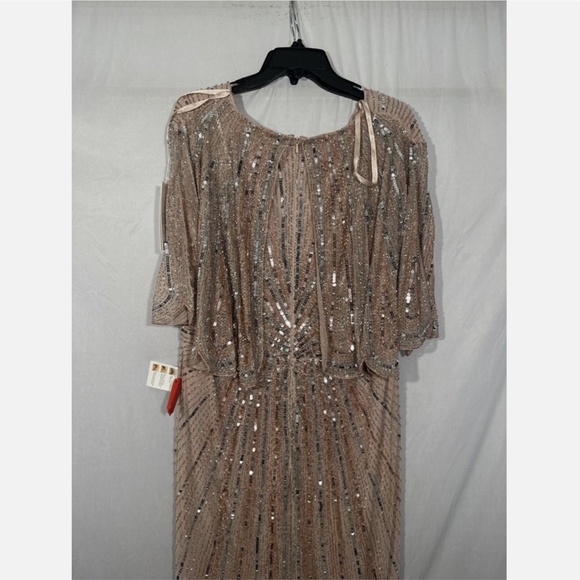 NWT $698 Mac Duggal [ 20 ] Sequined‎ V-Neck Cape Sleeve Column Gown Vintage Rose - Picture 9 of 16